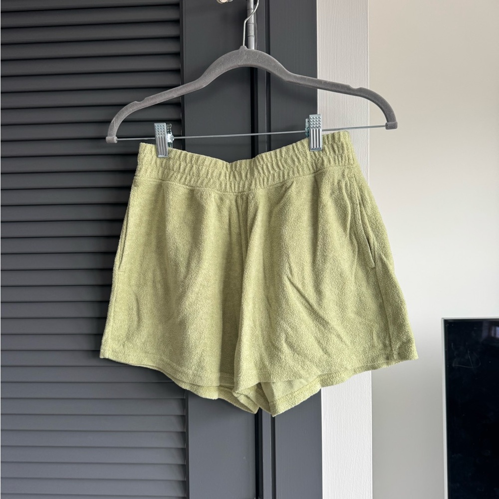 Hollister Green Athletic Shorts Lightweight Relaxed Fit